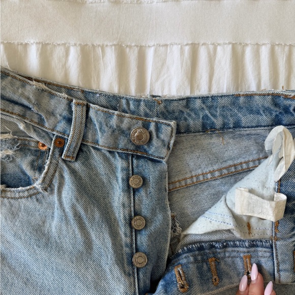 ZARA Light Wash Distressed Straight Leg Jeans Cropped Raw Hem Size 24 - Picture 4 of 6